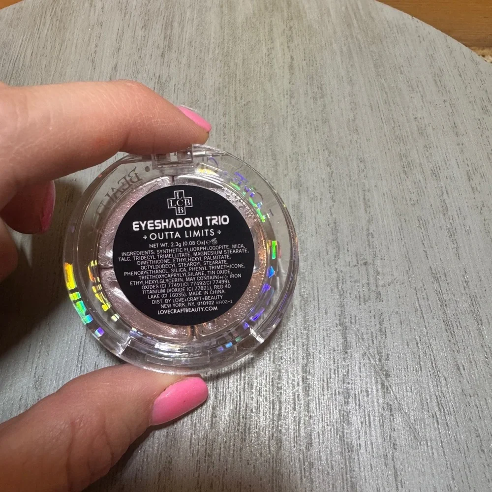 Love Craft Beauty Eyeshadow Trio Color OUTTA LIMITS‎